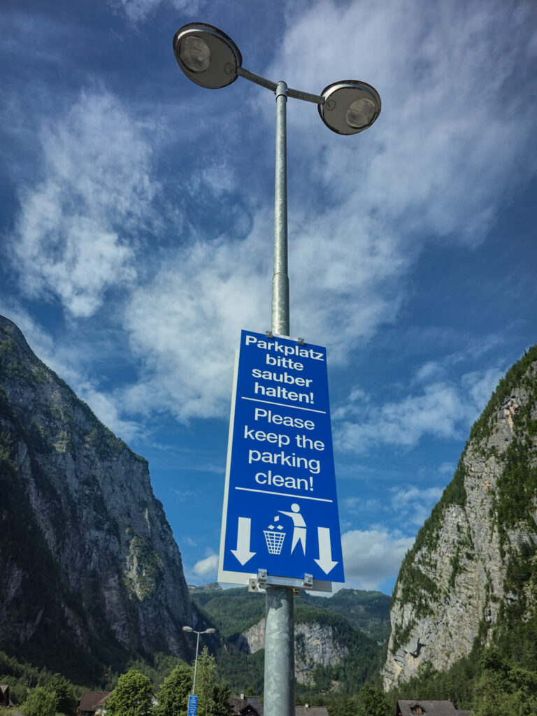 Anweisung für den Parkplatz in Hallstatt Oberösterreich
