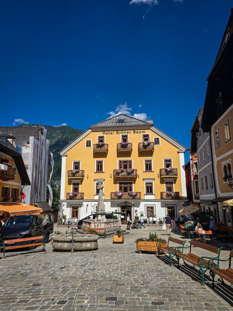 Marktplatz von Hallstatt ohne Touristen