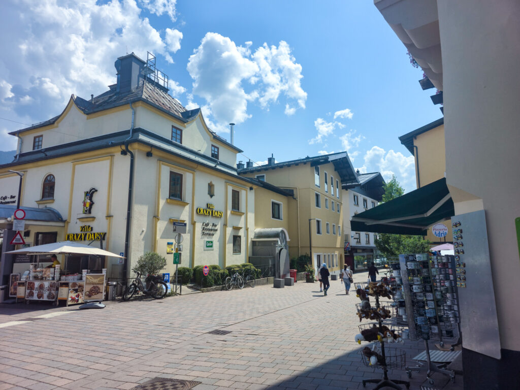 Restaurants and stores in Zell am See