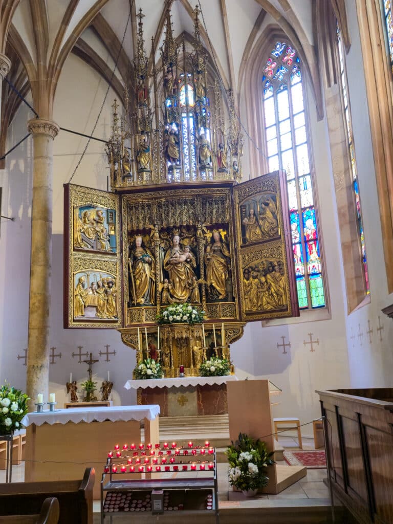 Altar catholic church in Hallstatt