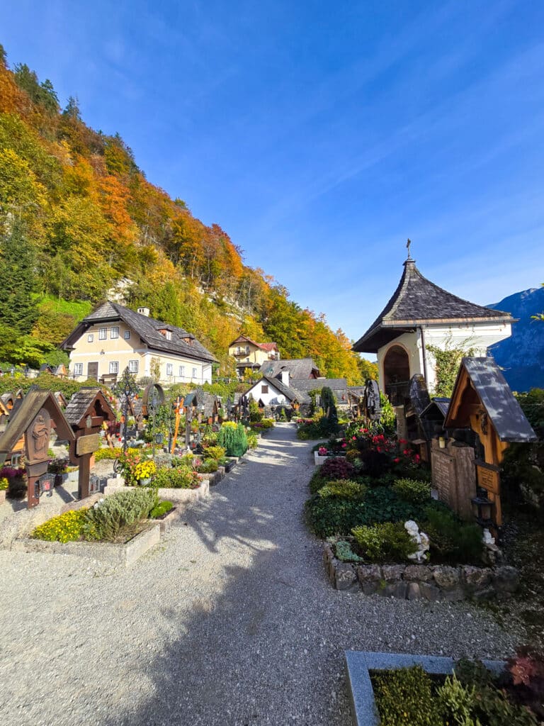 Hallstatt Friedhof im Herbst