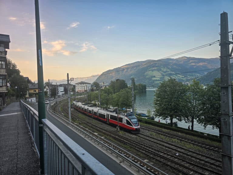 Zell am See Zug Fahrt von Salzburg